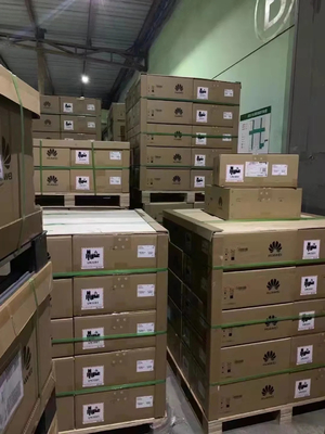 Original S5700 24 Port Ethernet Switch Stock 24 10 / 100 / 1000BASE-T, 4 SFP Gigabit Port (Combo) 24 Port 1000 Gb 9